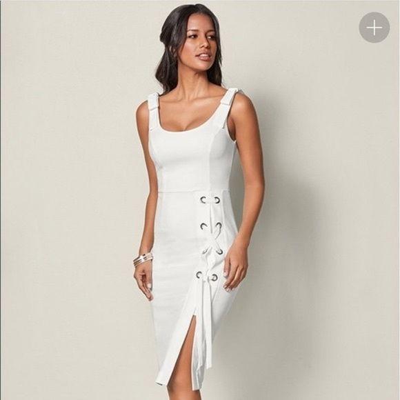 VENUS | Lace-Up Dress - Picture 3 of 3